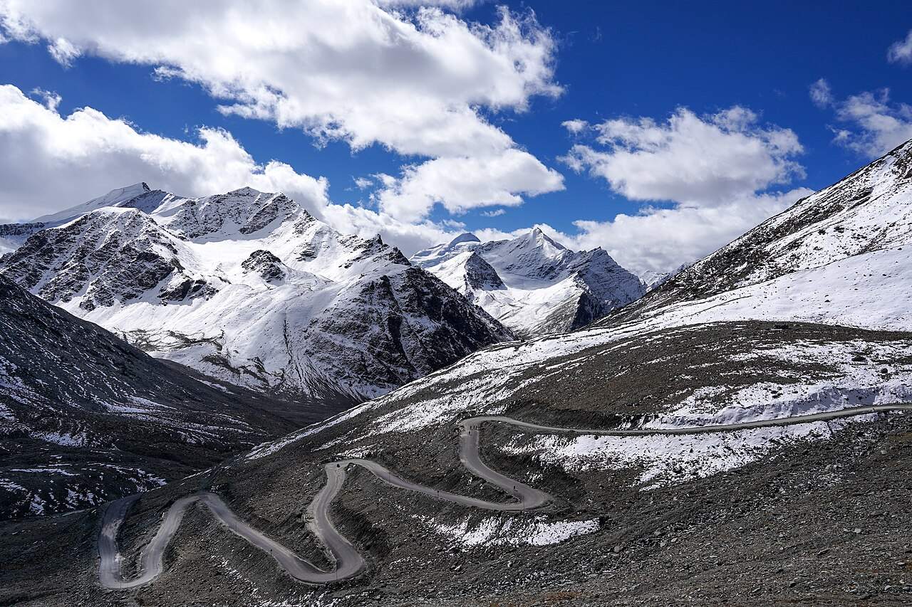 A high mountain road in Lahaul, in the Himalayas